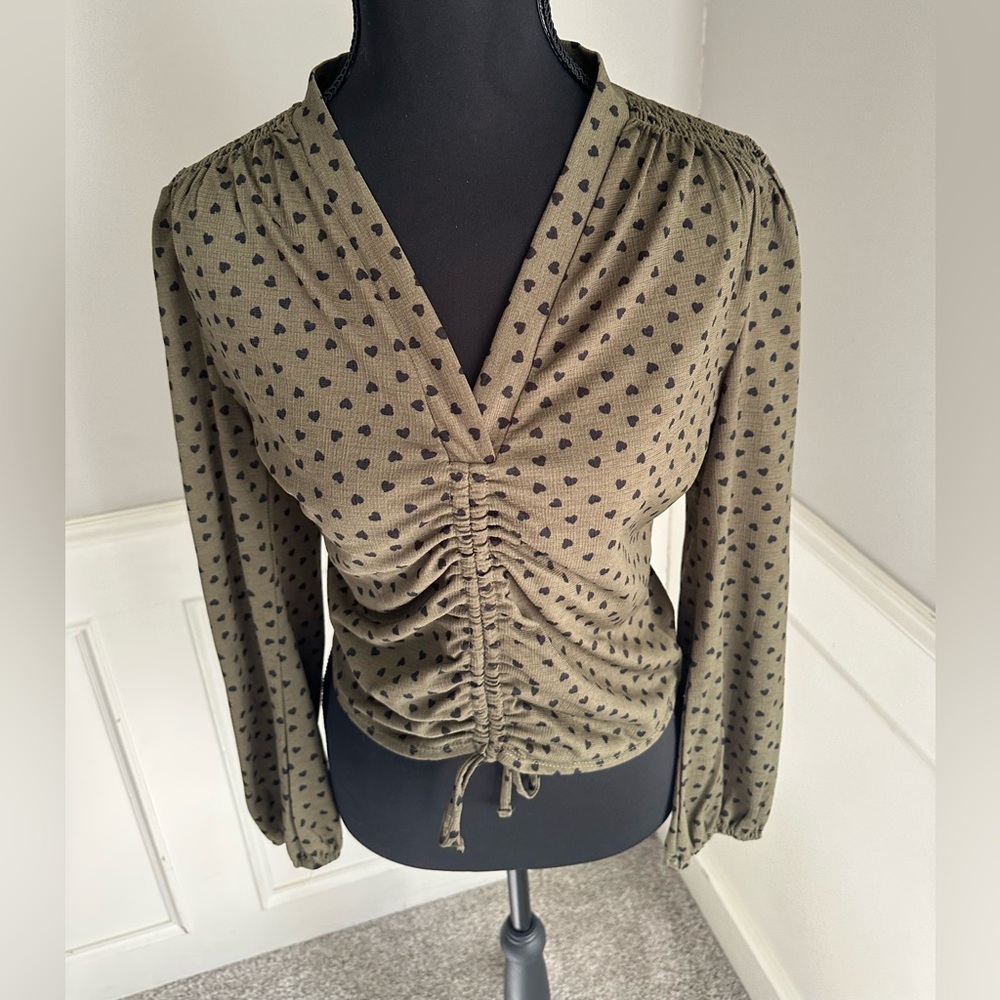 Adrianna Papell Heart Print Tie Hem Blouse Small
